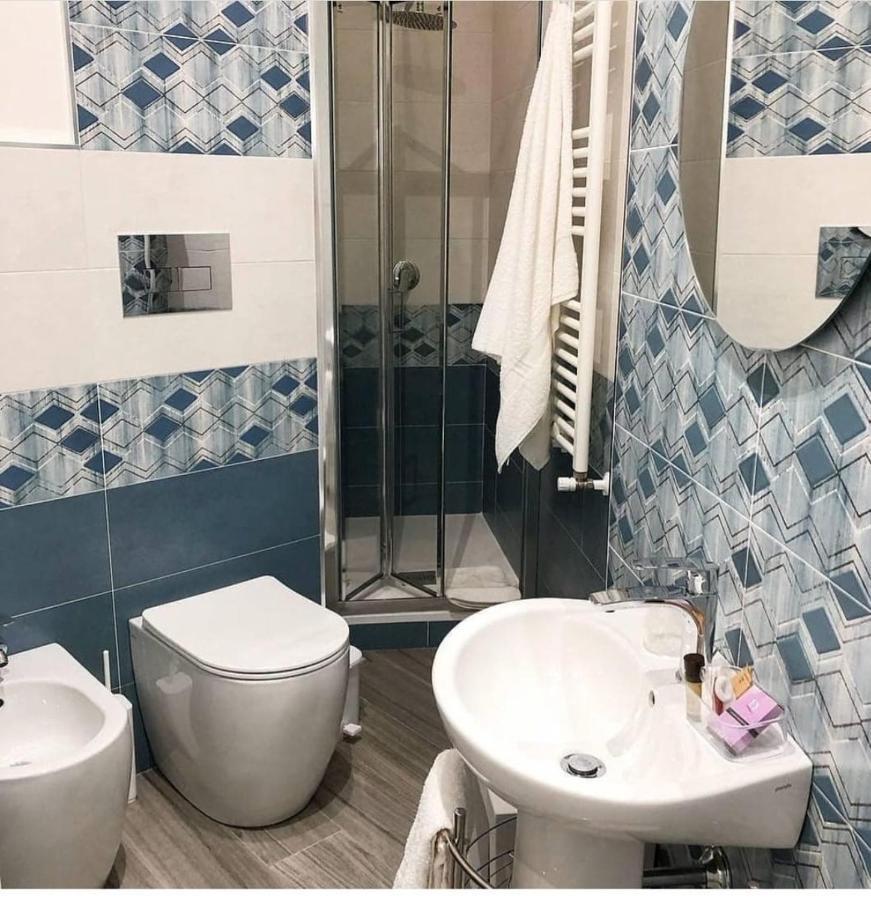La Casa Di Amalia Panzió Palermo Kültér fotó